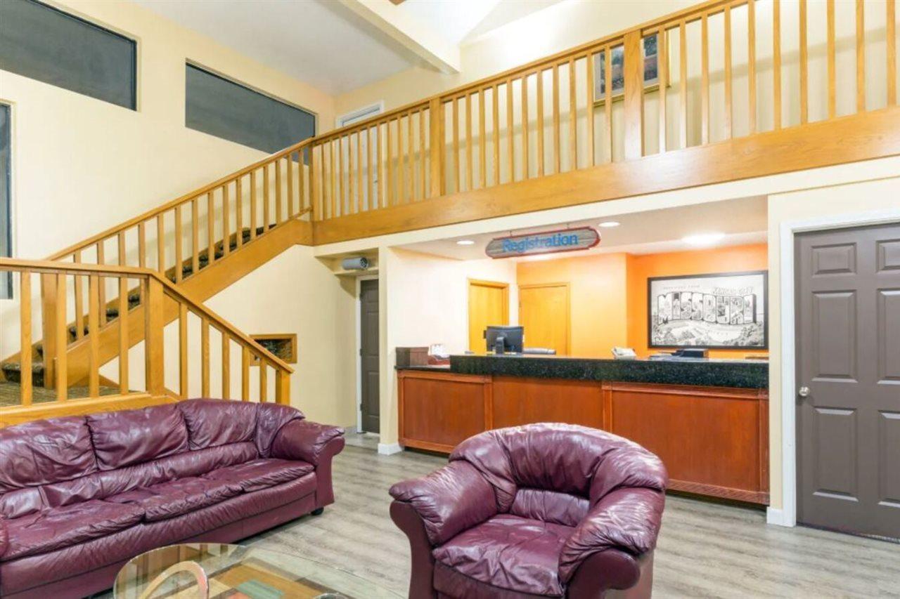 Super 8 By Wyndham Kansas City Airport North Zewnętrze zdjęcie